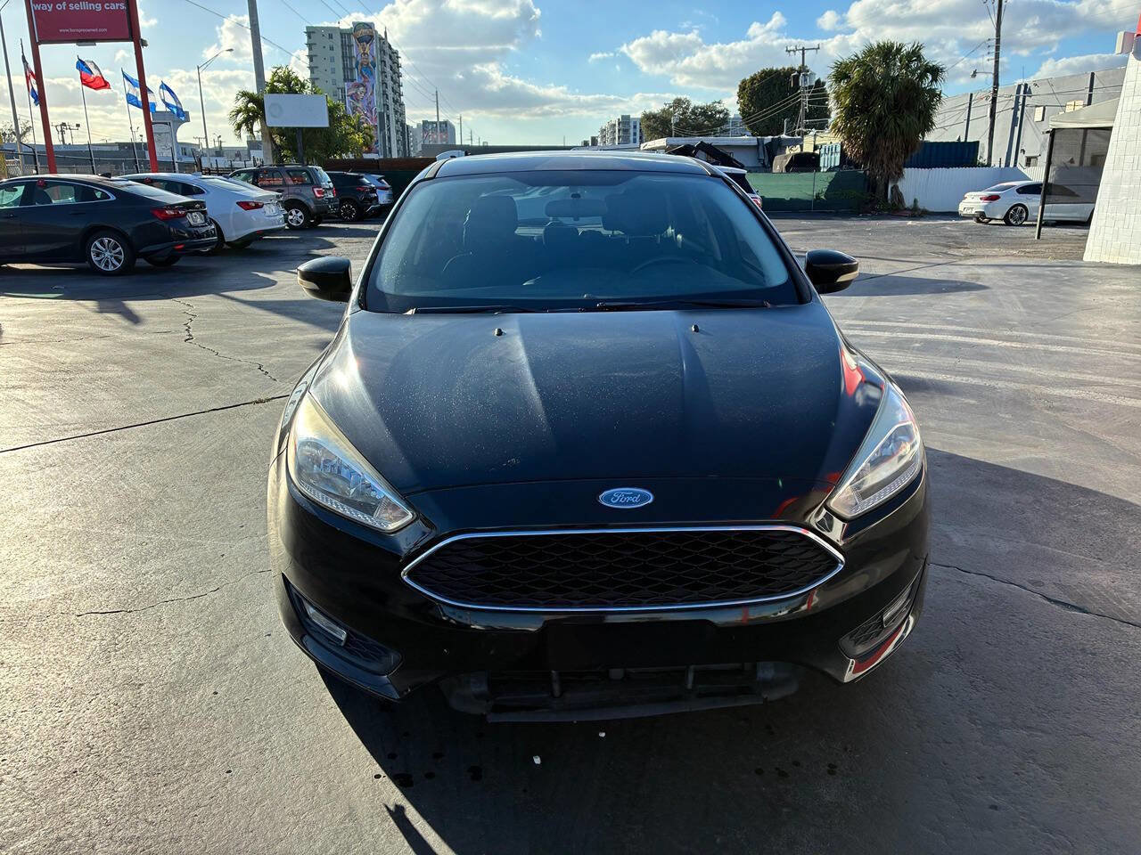 Used 2016 Ford Focus SE w/ SE Sport Package image 1