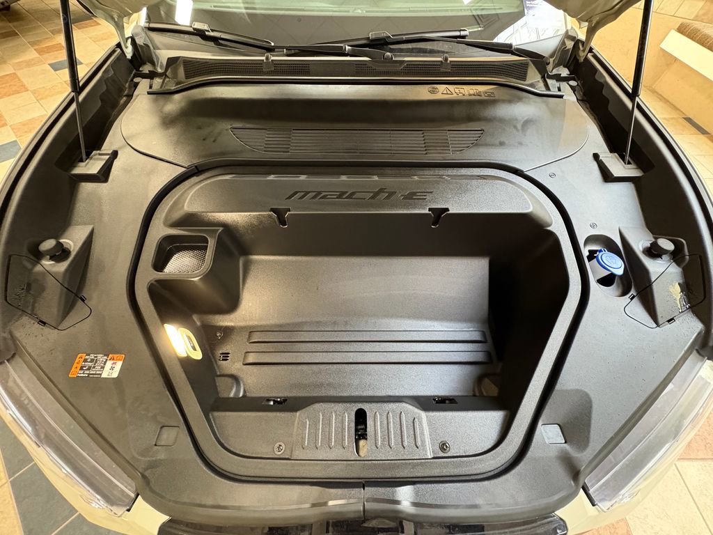 Certified 2025 Ford Mustang Mach-E GT image 32