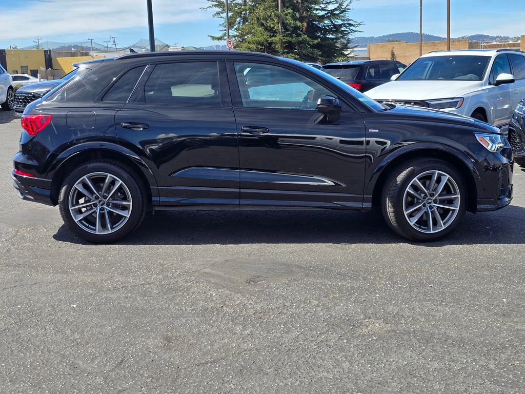 Used 2025 Audi Q3 2.0T Premium w/ Convenience Package image 37