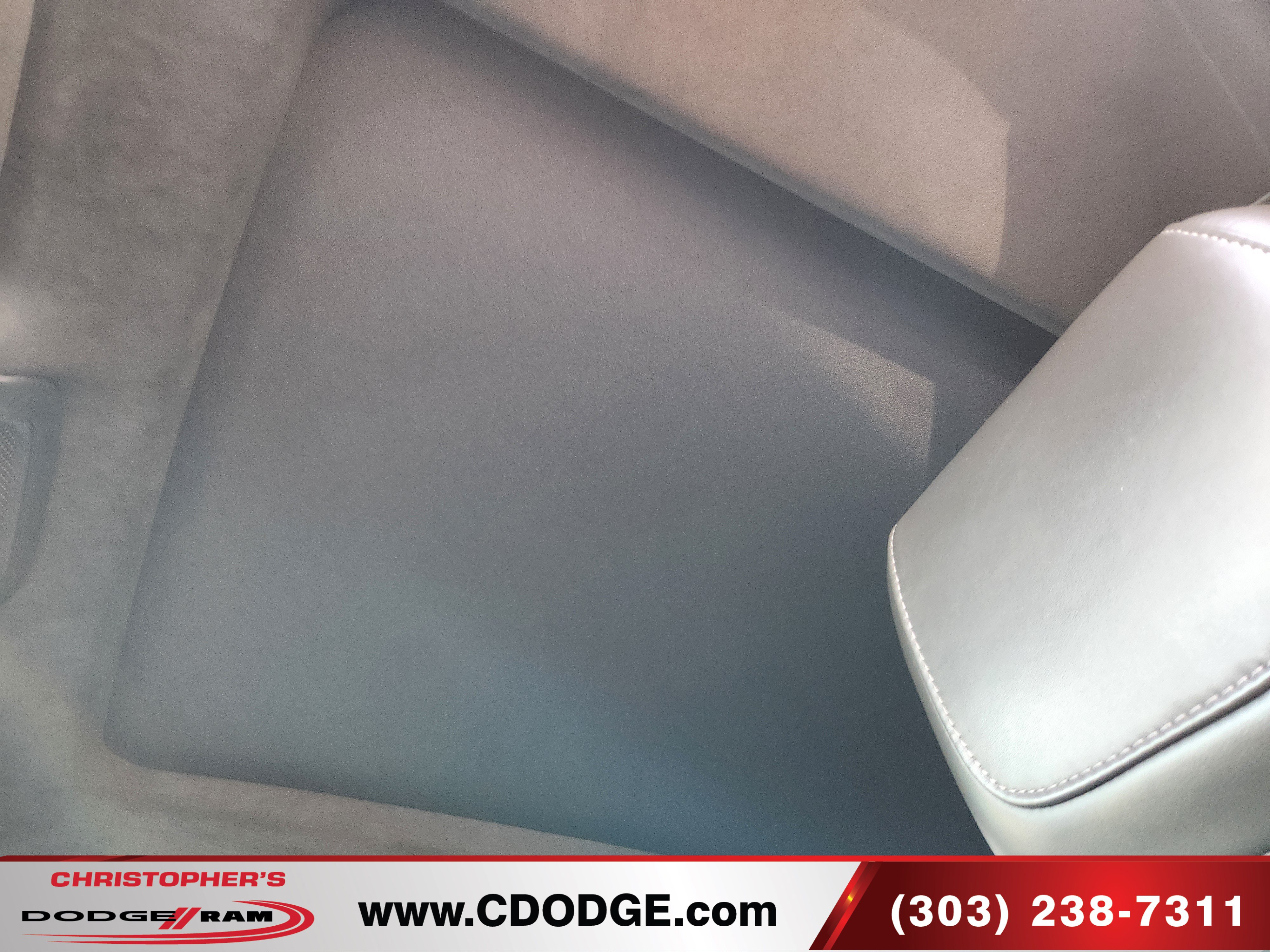 Used 2022 Cadillac XT6 Premium Luxury w/ Platinum Package AWD/4WD image 18