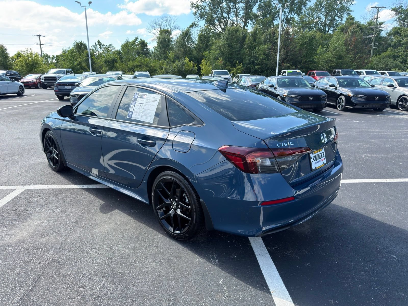 Used 2025 Honda Civic Sport image 3