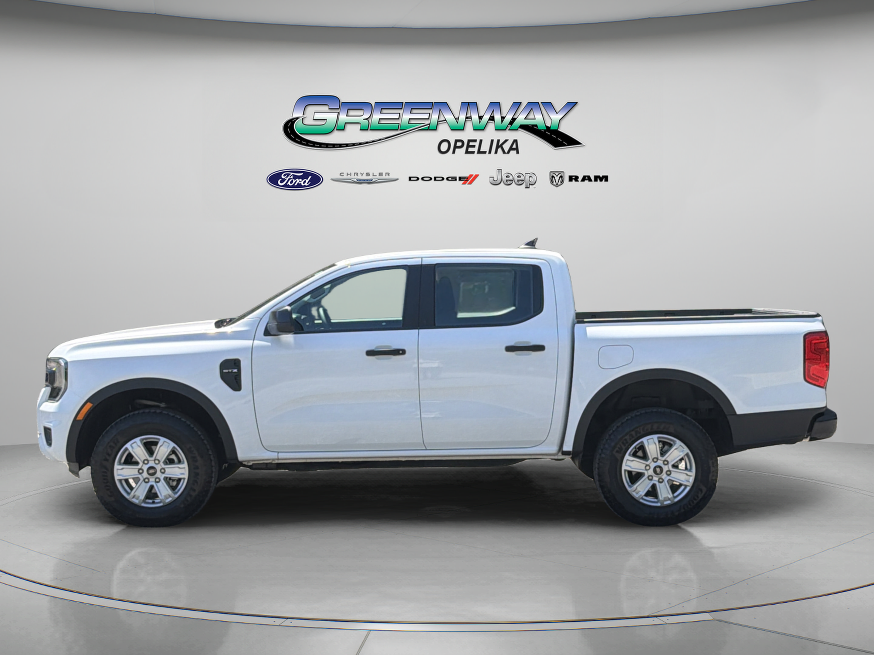 Used 2024 Ford Ranger XL w/ Trailer Tow Package RWD image 4