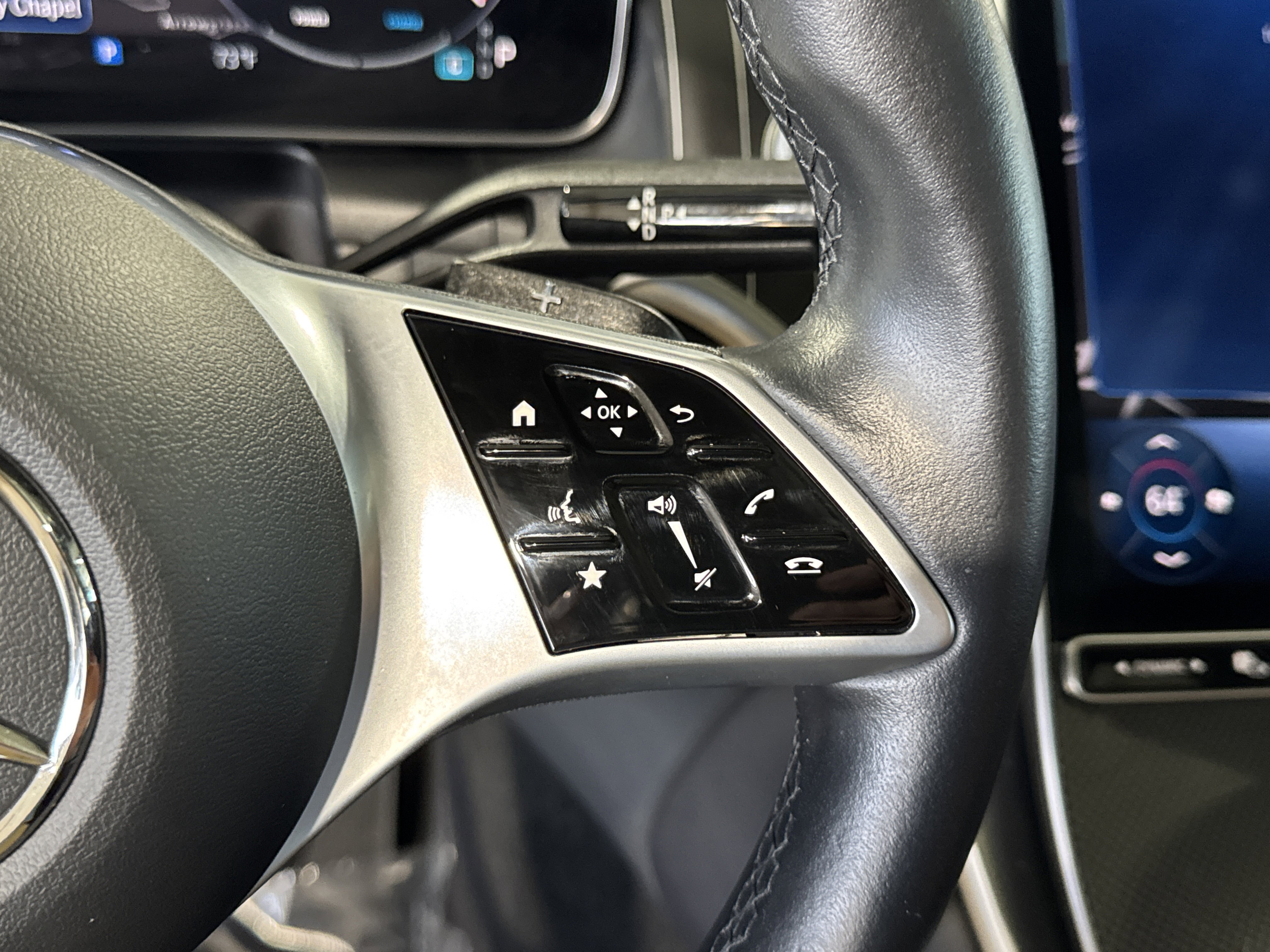 Used 2023 Mercedes-Benz GLC 300 image 23