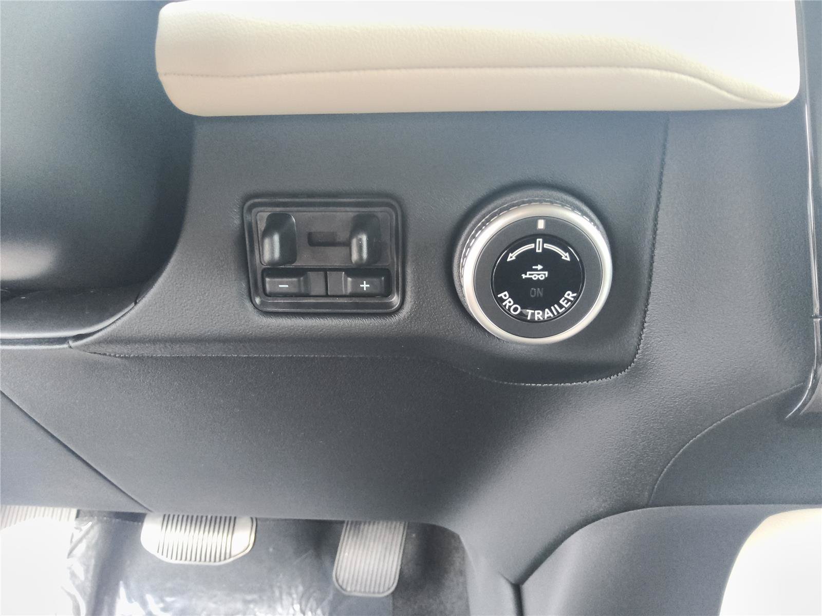 New 2027 Lincoln Navigator Reserve AWD/4WD image 22