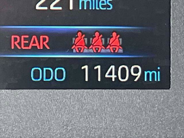 Certified 2023 Toyota Corolla Cross LE w/ Moonroof Package image 26