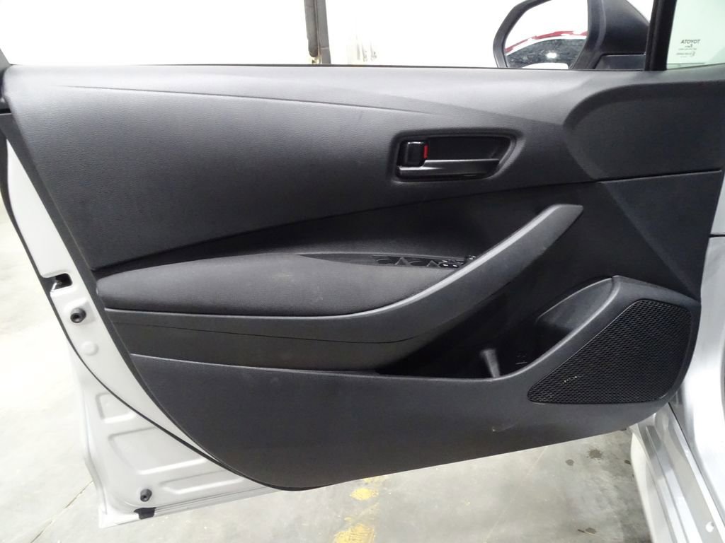Used 2023 Toyota Corolla LE image 15