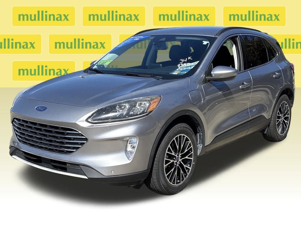 Certified 2022 Ford Escape Titanium image 12