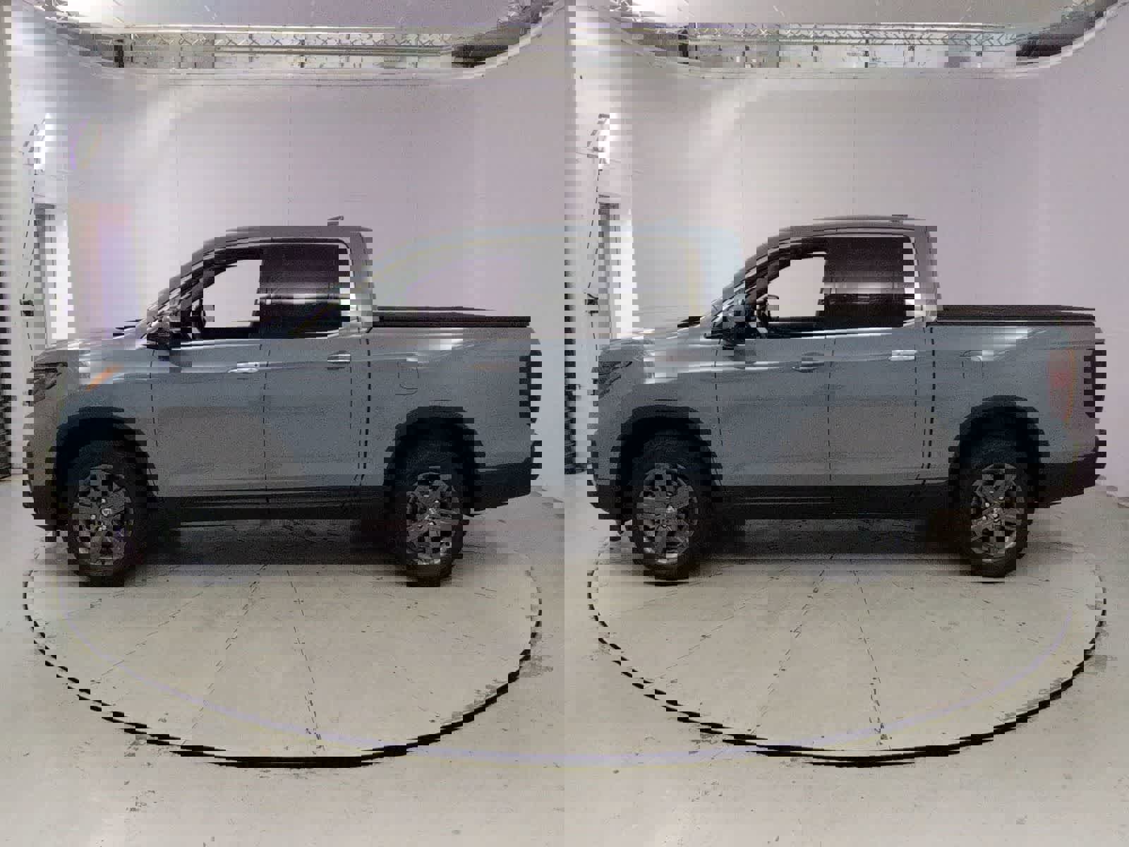 Used 2023 Honda Ridgeline RTL-E image 3