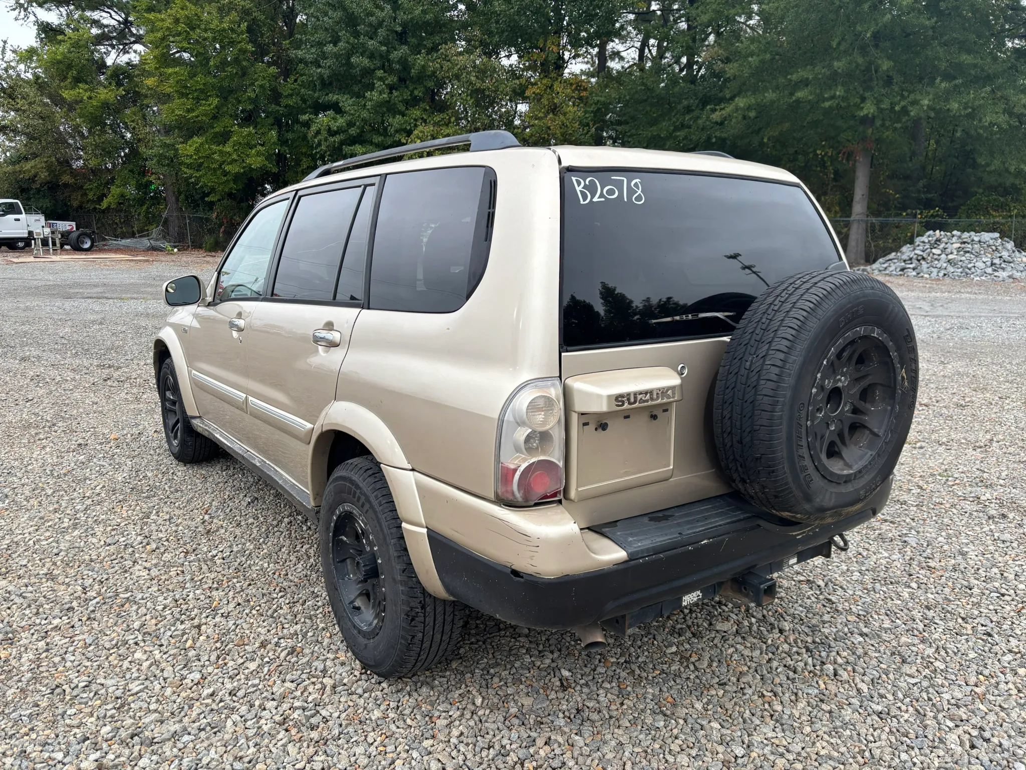 Used 2006 Suzuki XL7 4WD image 2