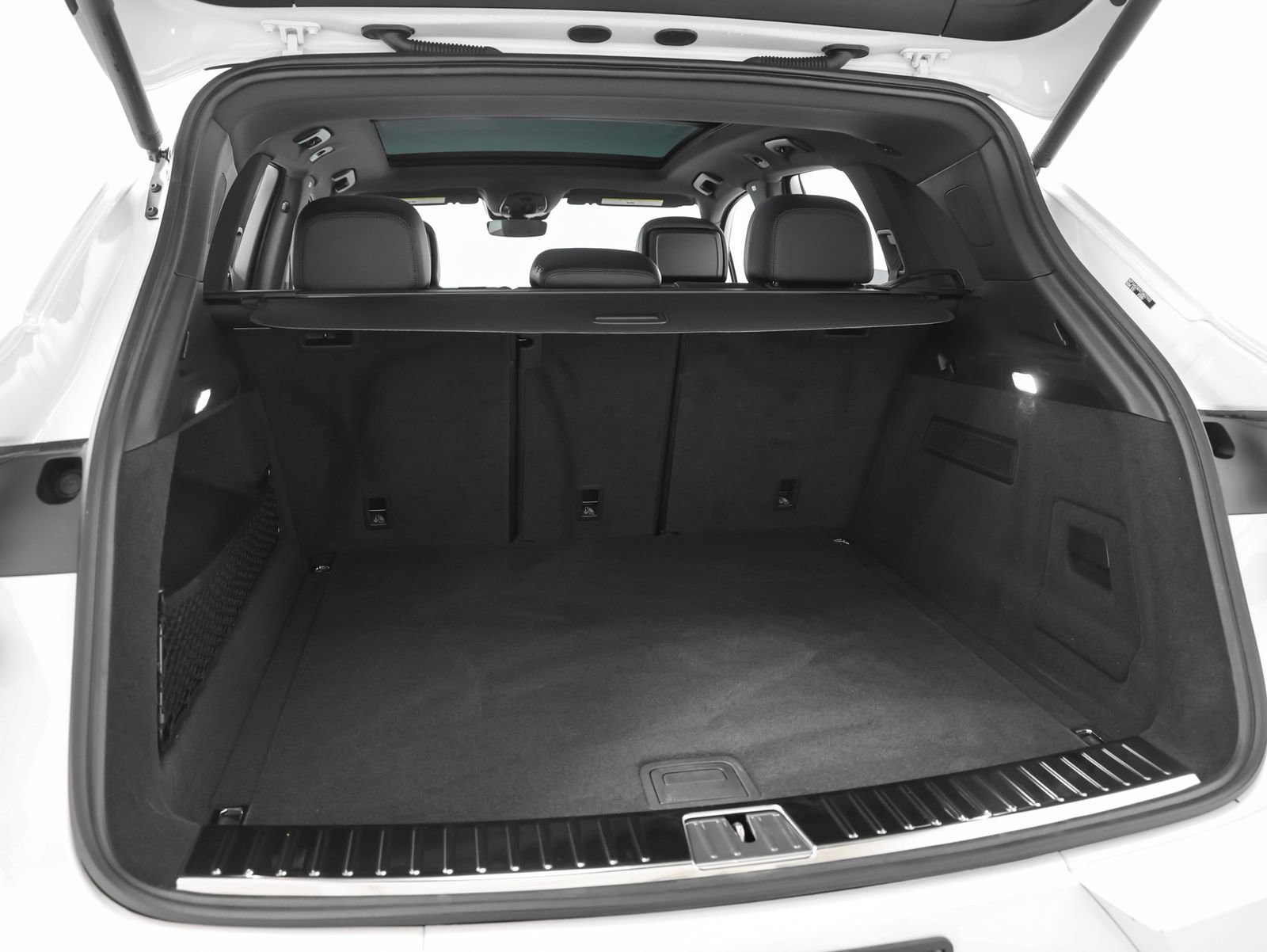 Certified 2026 Porsche Cayenne AWD/4WD image 18