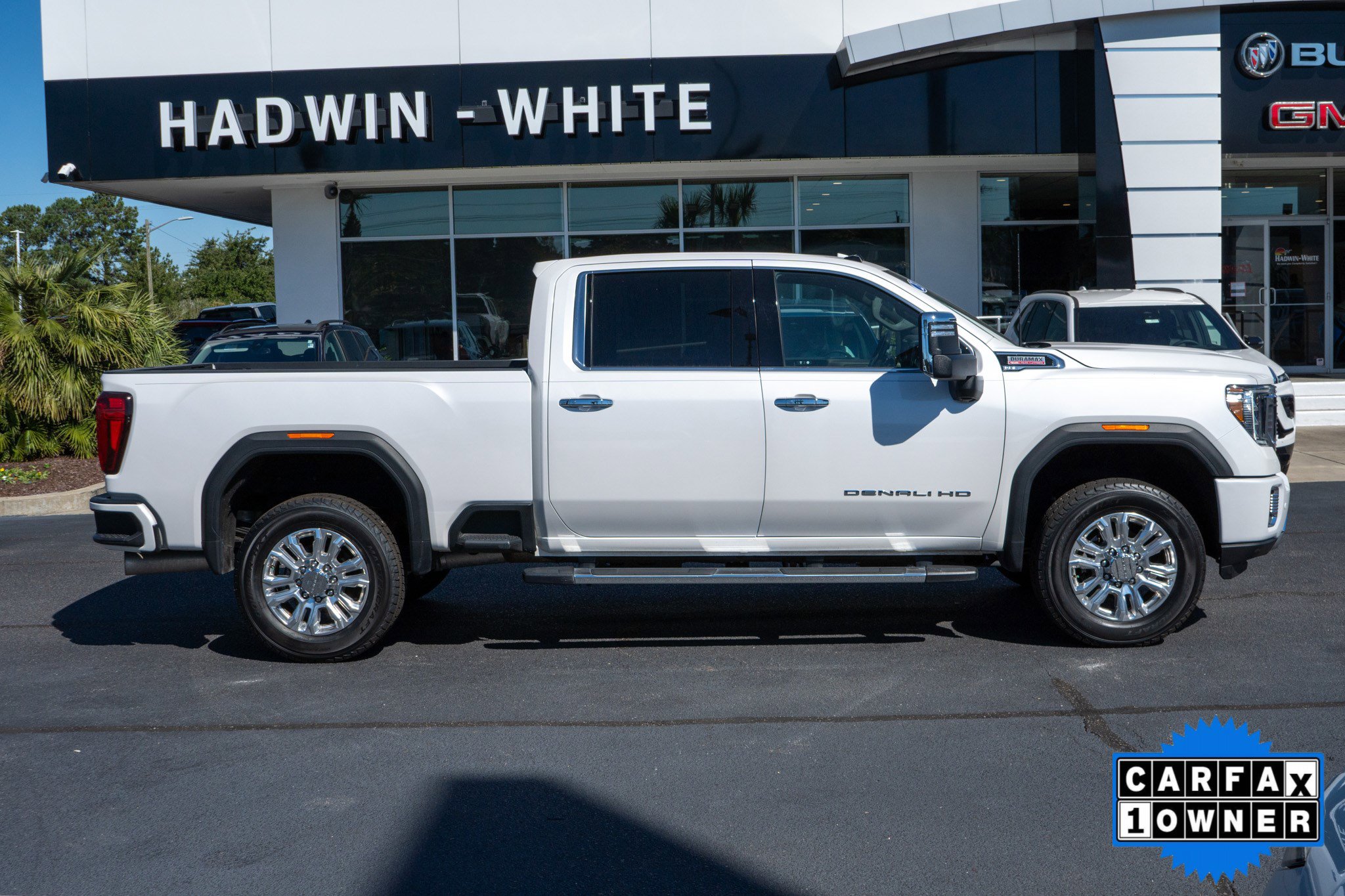 Used 2023 GMC Sierra 2500 Denali image 2