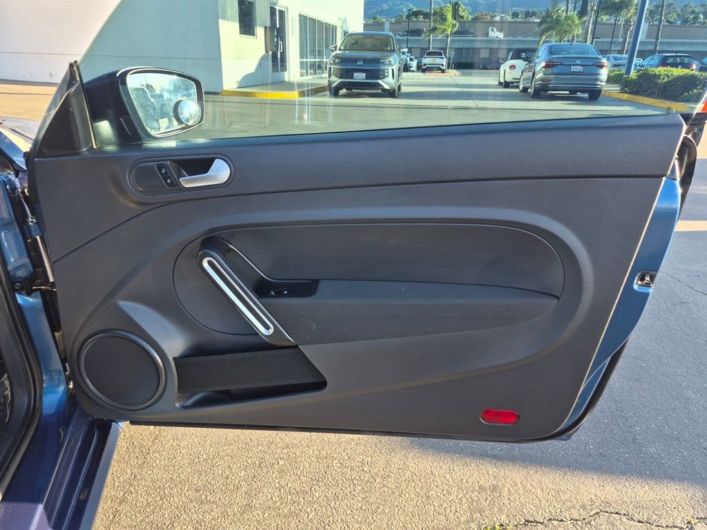 Used 2017 Volkswagen Beetle 1.8T Classic image 25