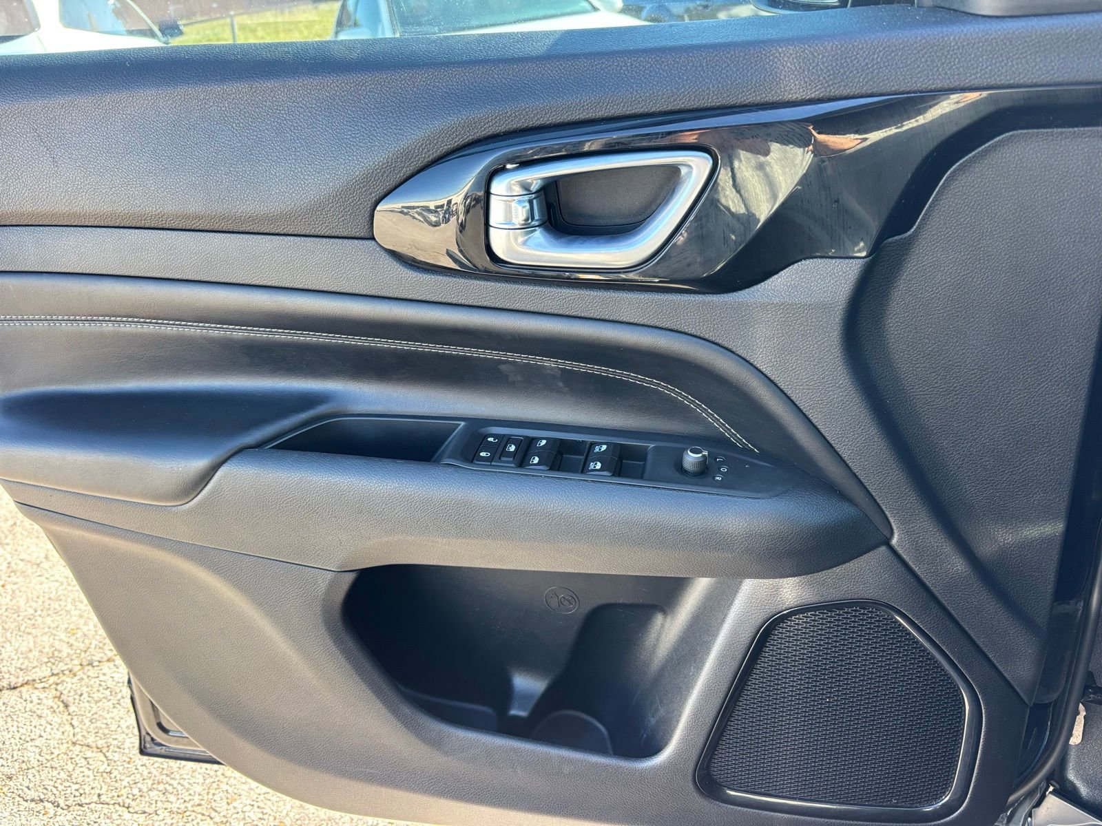 Used 2022 Jeep Compass Altitude image 9