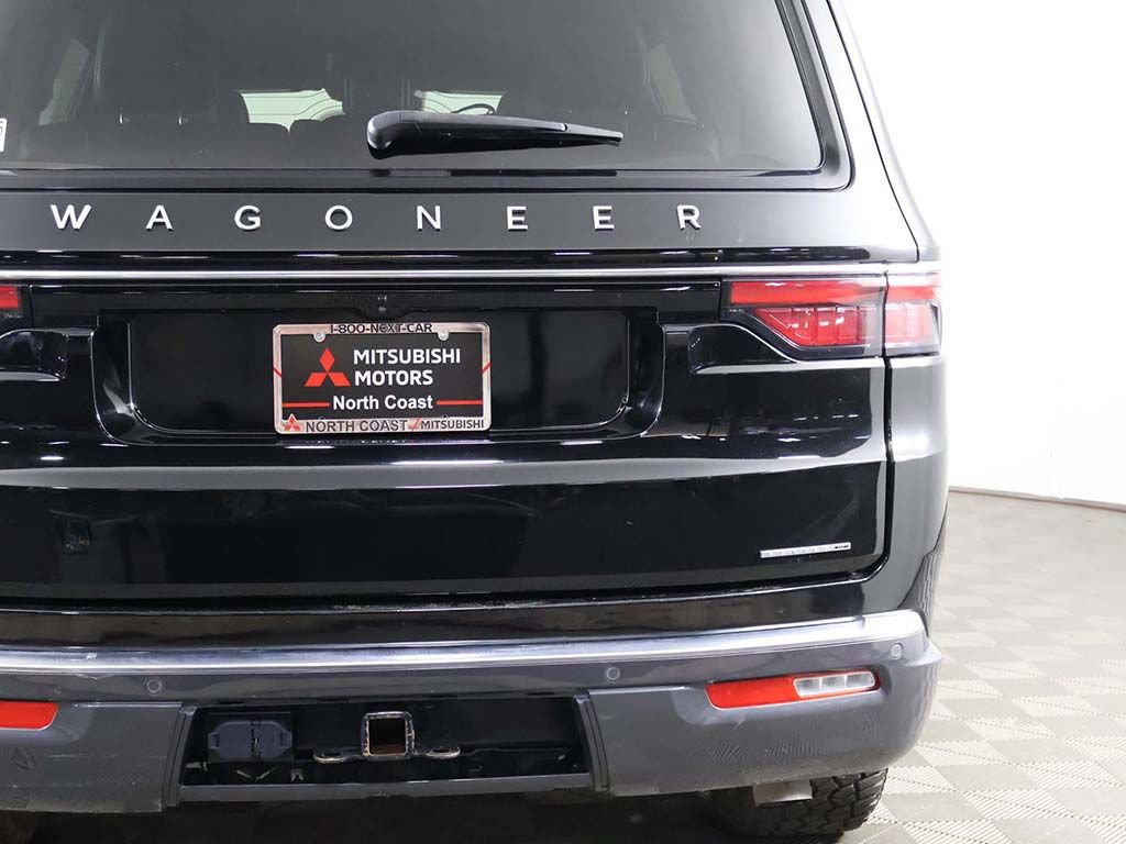 Used 2022 Jeep Wagoneer Series III w/ Flexible Seating Group AWD/4WD image 20