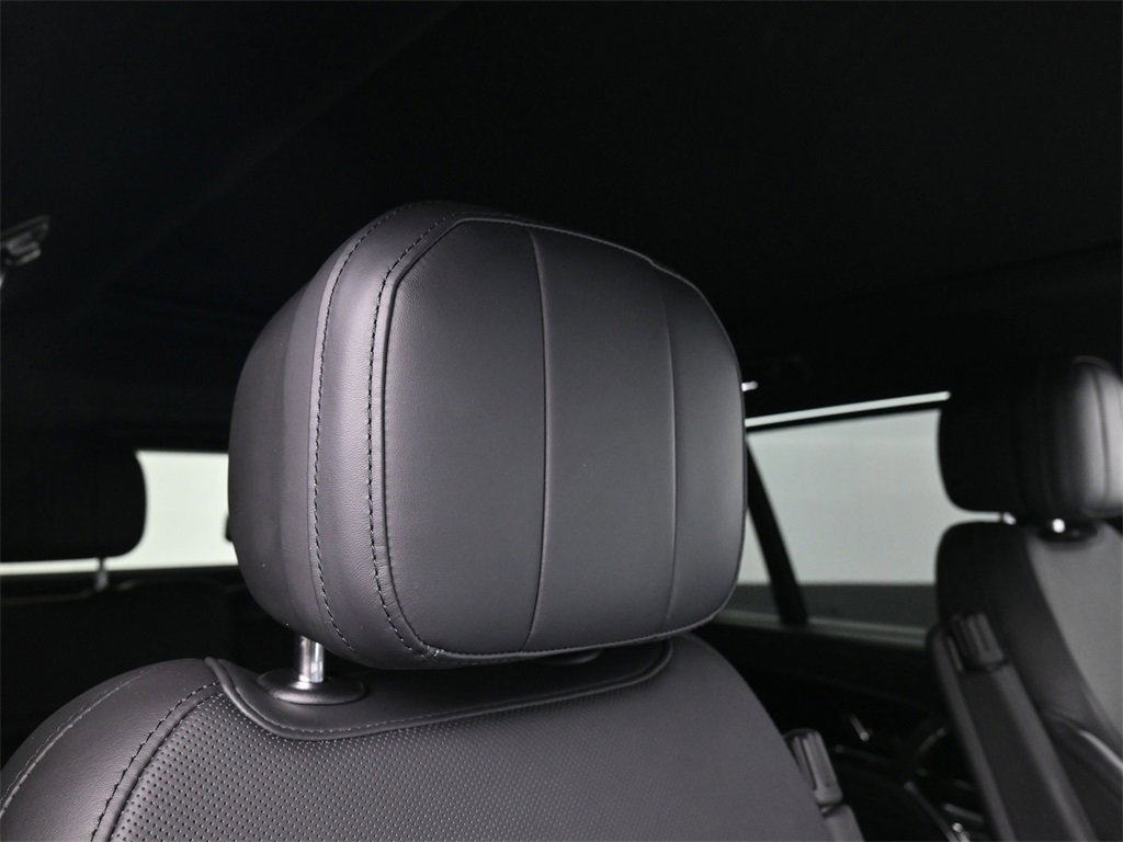 Used 2023 Land Rover Range Rover SE image 18