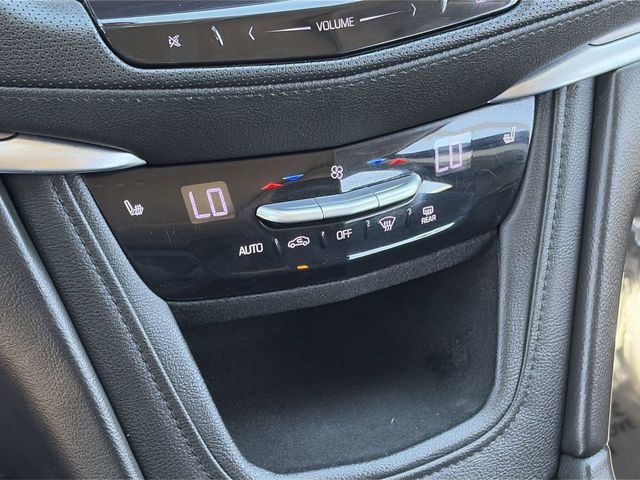 Used 2018 Cadillac XT5 Luxury w/ Driver Awareness Package image 31