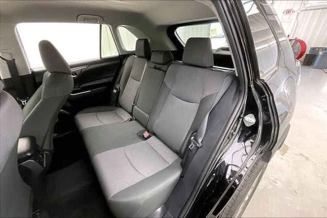 Used 2024 Toyota RAV4 XLE AWD/4WD image 19
