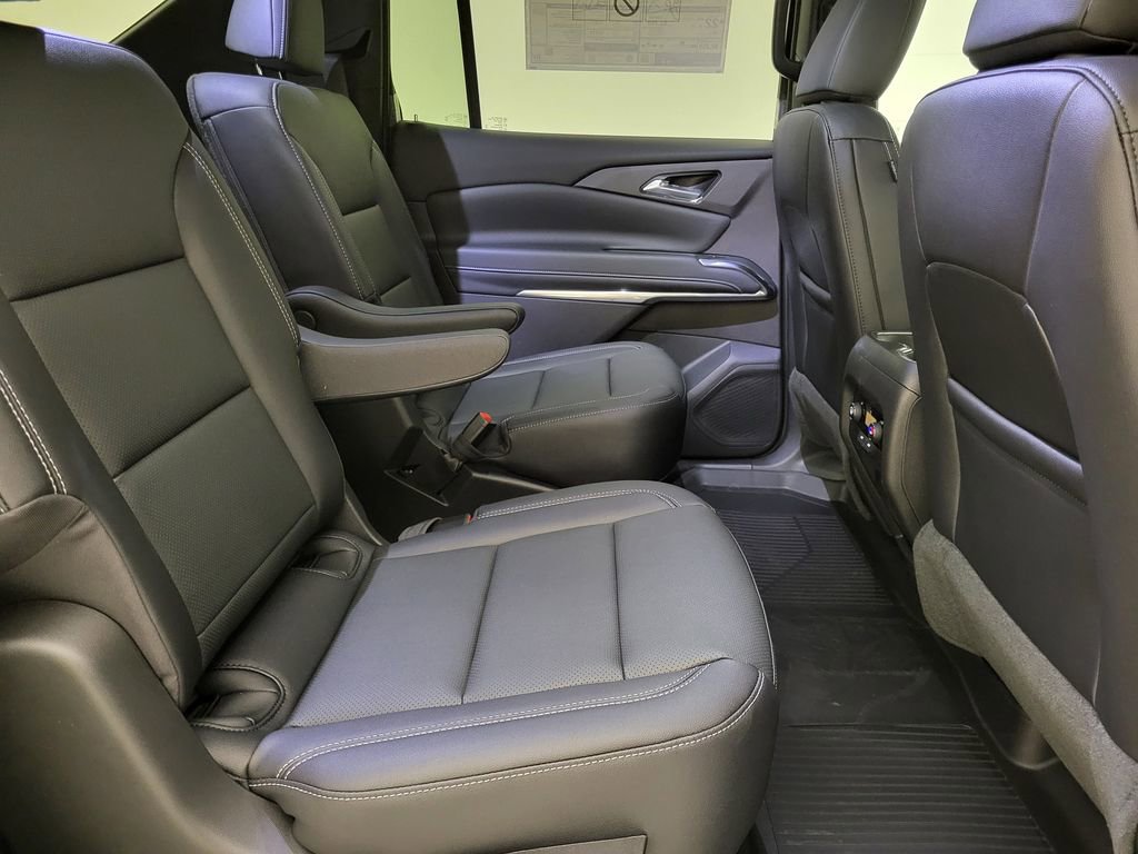 New 2026 Chevrolet Traverse LT w/ Driver Confidence Package FWD image 40