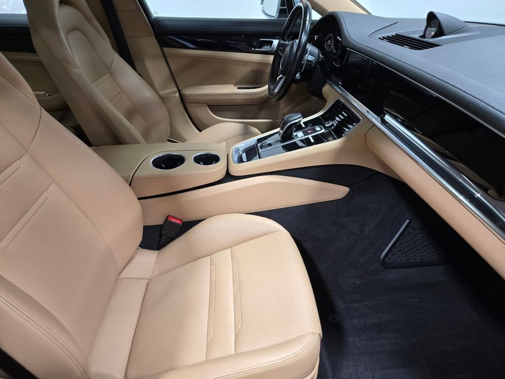 Used 2018 Porsche Panamera 4 image 49