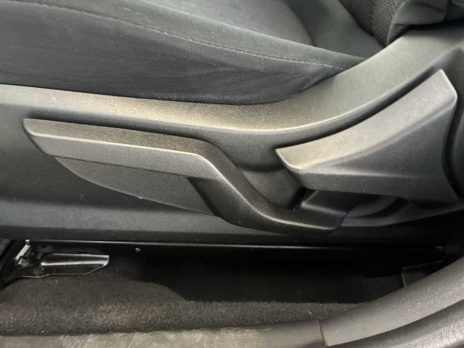 Used 2023 Subaru Crosstrek 2.0i image 14