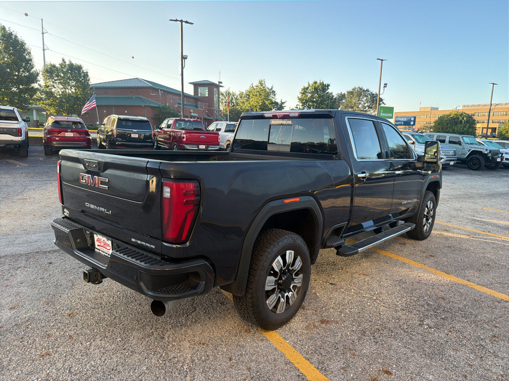 Used 2025 GMC Sierra 2500 Denali w/ Denali Reserve Package AWD/4WD image 5
