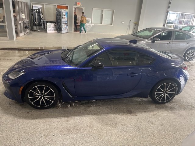 Used 2023 Toyota GR86 image 5