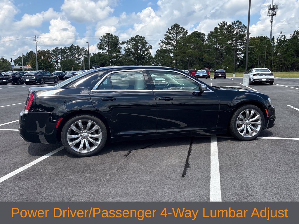 Used 2021 Chrysler 300 Touring L RWD image 37