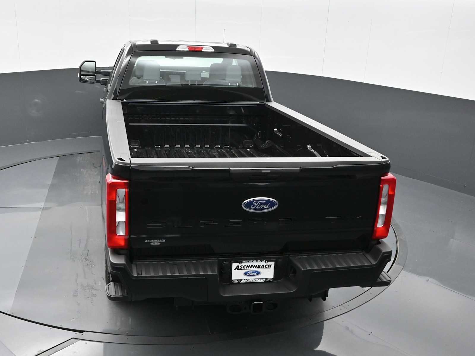 New 2025 Ford F250 XL w/ FX4 Off-Road Package image 15