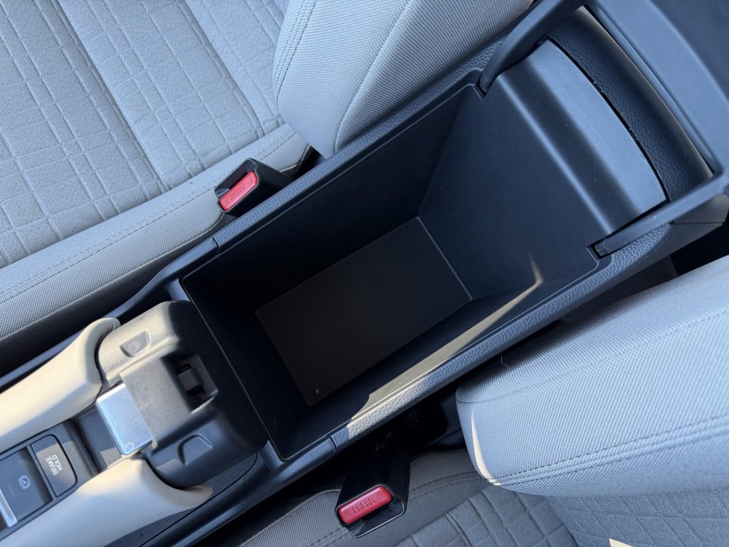 Used 2025 Honda HR-V LX image 28