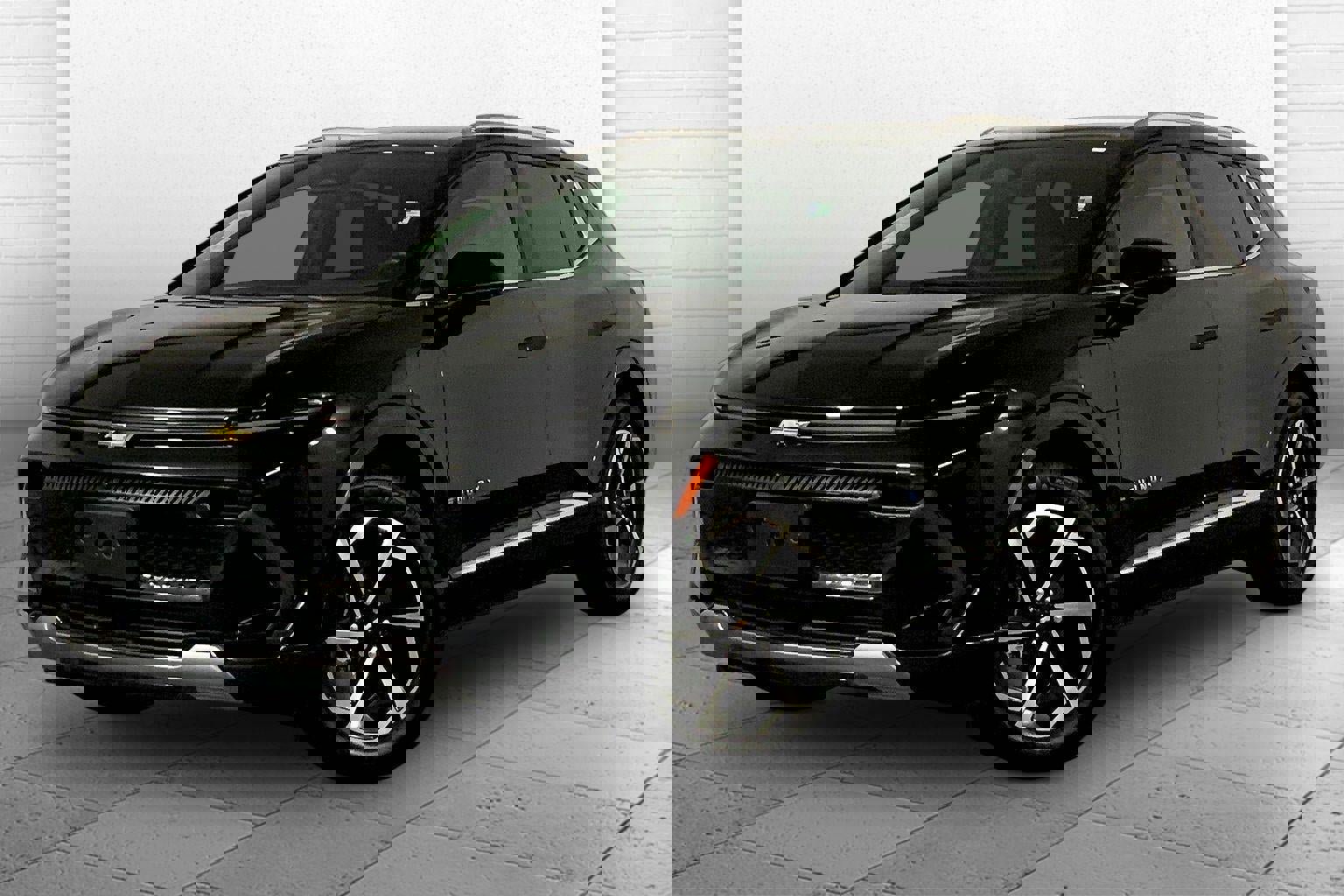 Used 2025 Chevrolet Equinox EV LT image 12