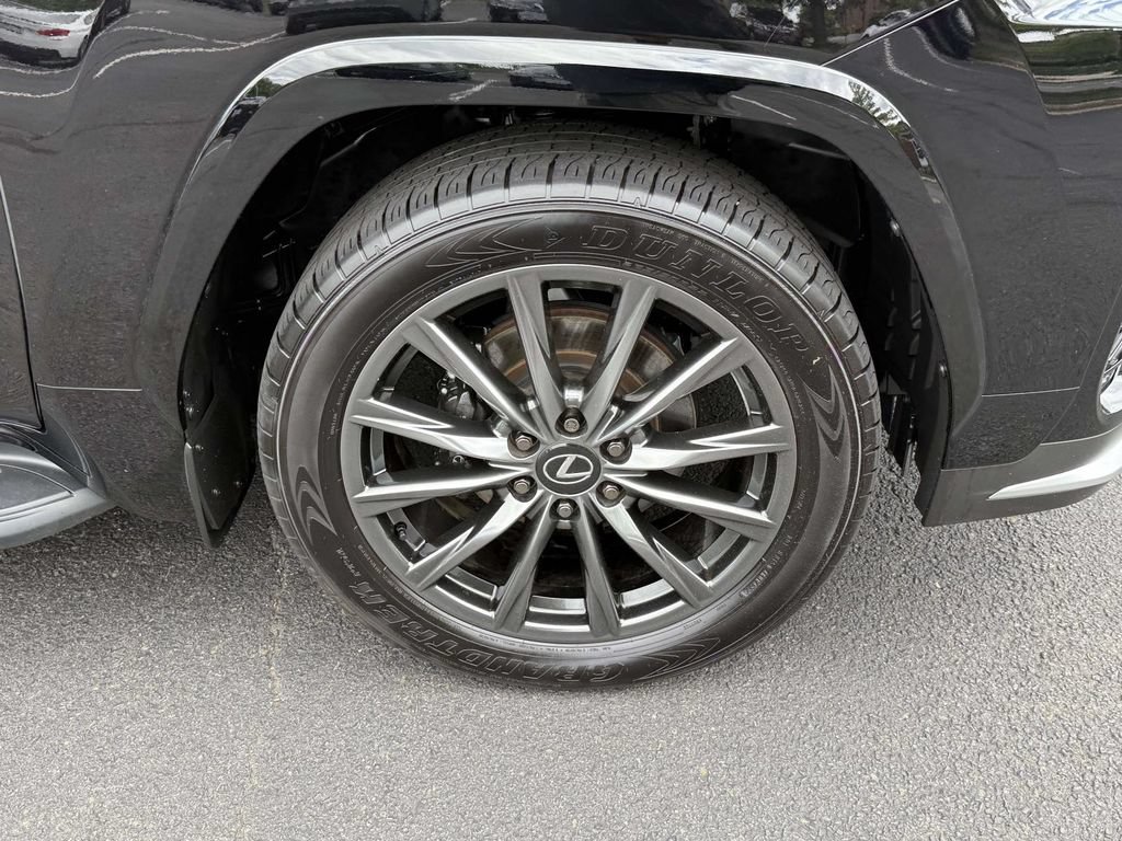 Used 2024 Lexus LX 600 F Sport AWD/4WD image 7