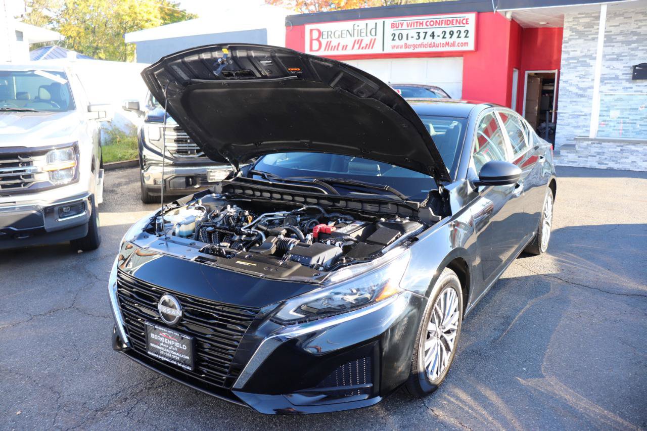 Used 2025 Nissan Altima 2.5 SV AWD/4WD image 47