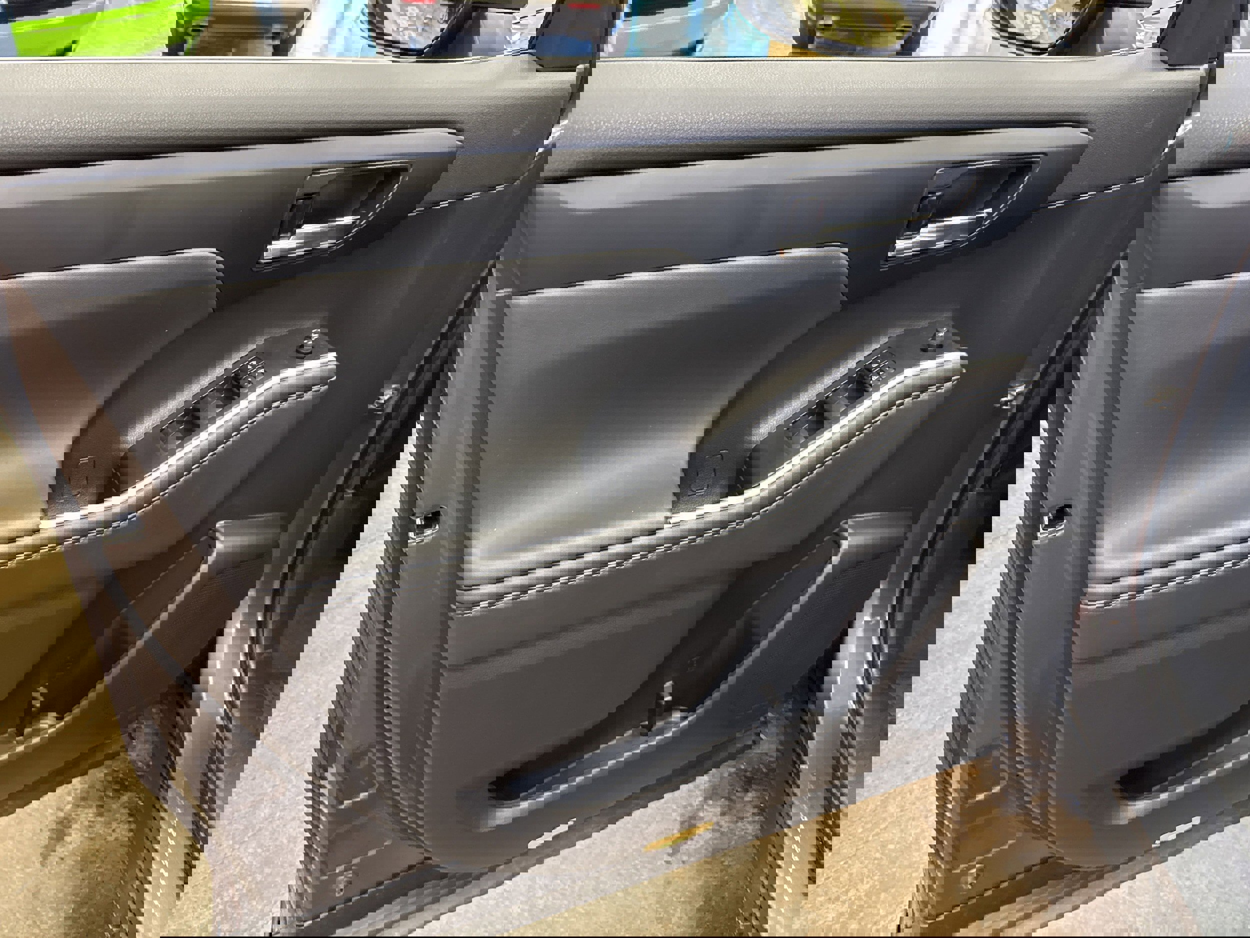 Used 2022 Toyota Highlander XLE image 27