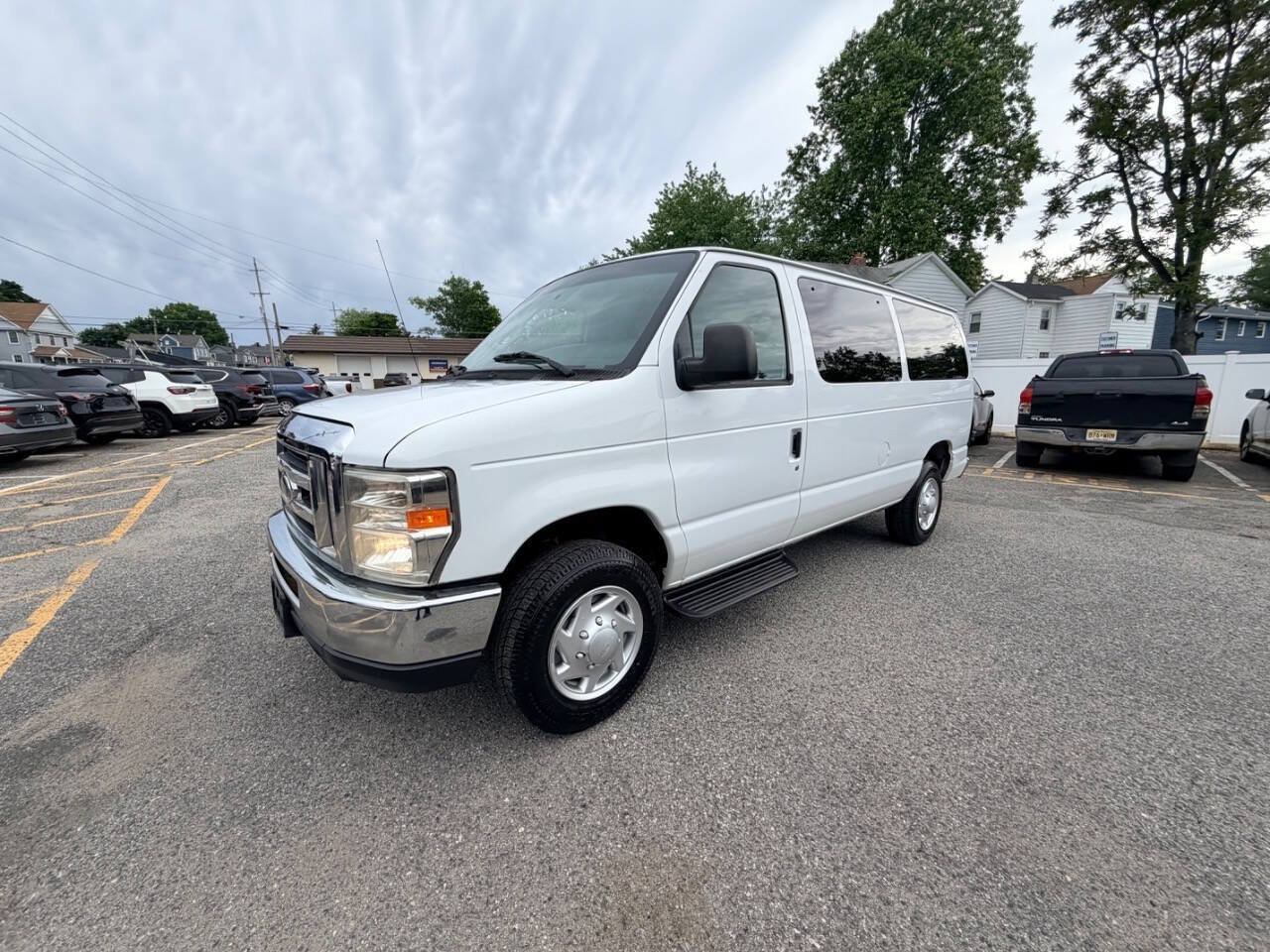 Used 2012 Ford E-350 and Econoline 350 XLT RWD image 28