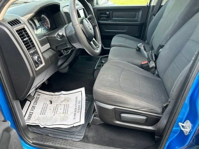 Used 2019 RAM 1500 Express w/ Hydro Blue Sport Package AWD/4WD image 13
