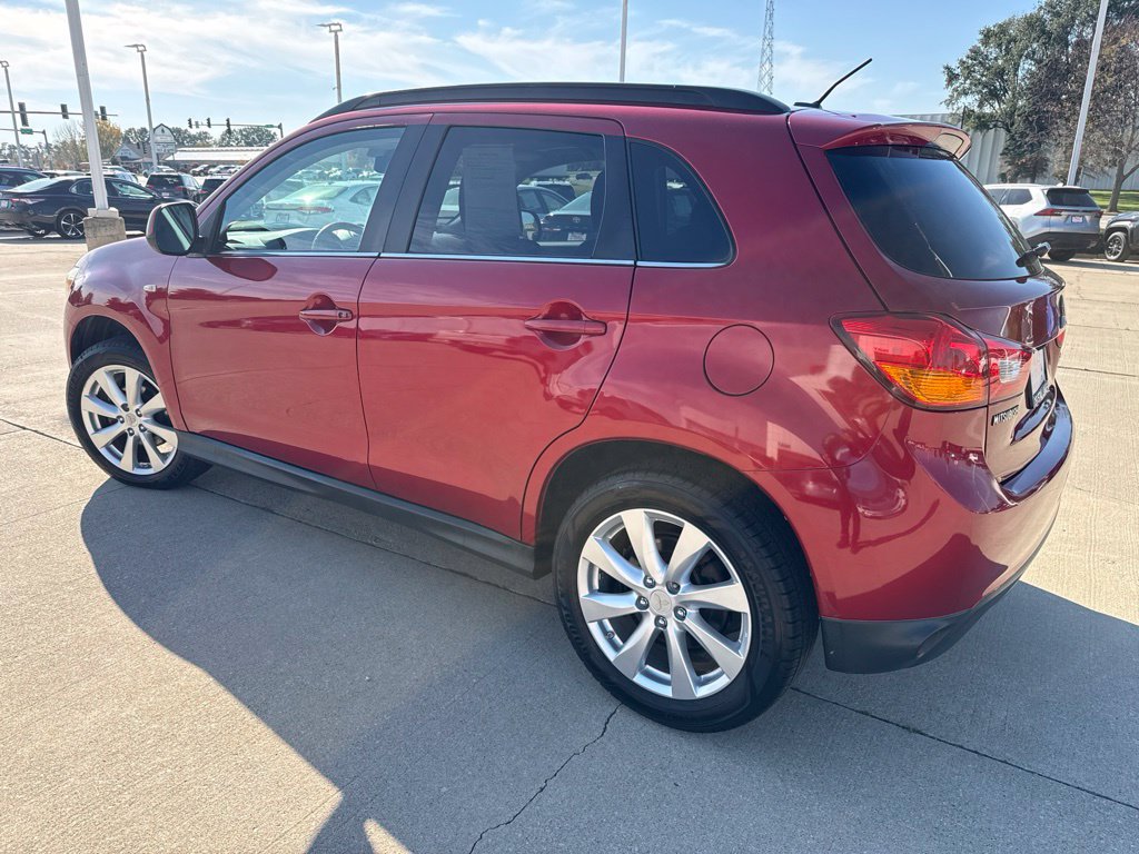 Used 2014 Mitsubishi Outlander Sport SE FWD image 5