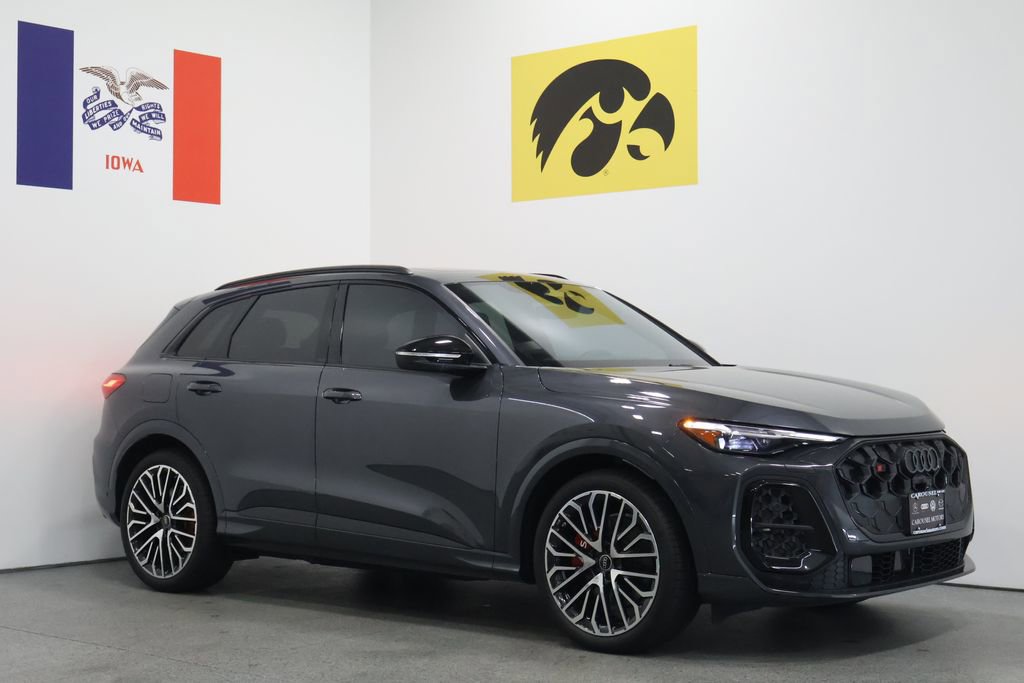 Used 2025 Audi SQ5 Prestige w/ Prestige Package AWD/4WD image 1