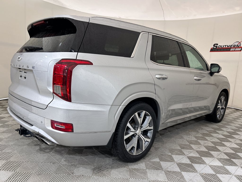 Used 2022 Hyundai Palisade Limited w/ Cargo Package FWD image 5