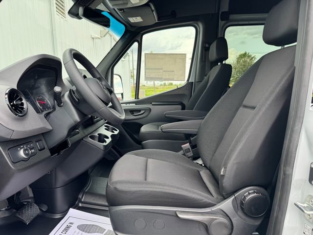 New 2025 Mercedes-Benz Sprinter 2500 image 18