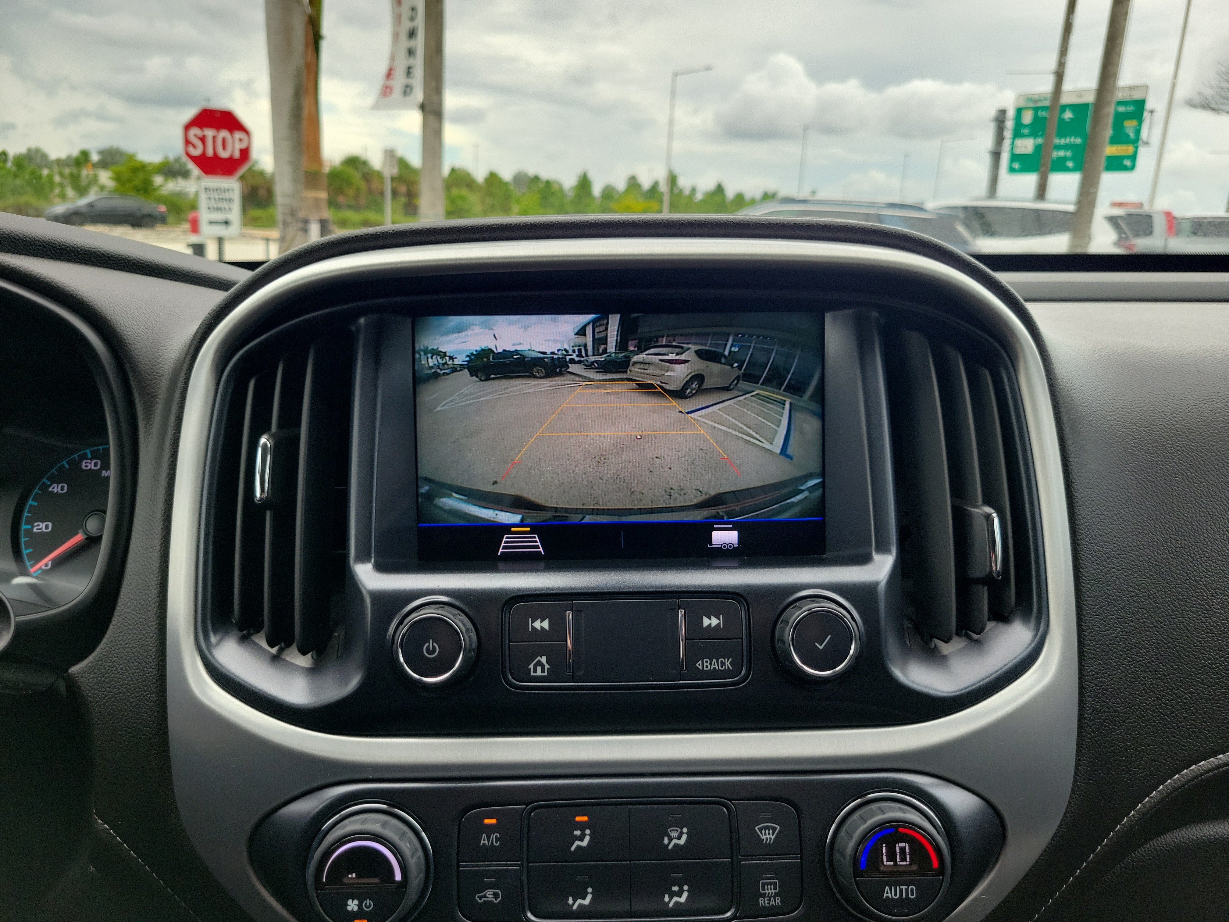 Used 2022 GMC Canyon Elevation w/ Trailering Package RWD image 10