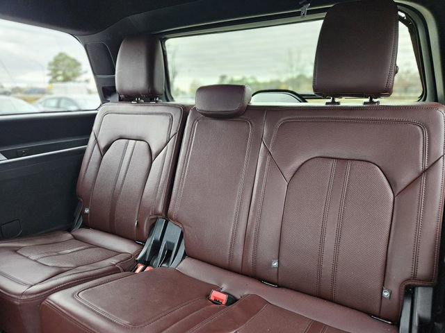 Used 2024 Ford Expedition Limited image 30