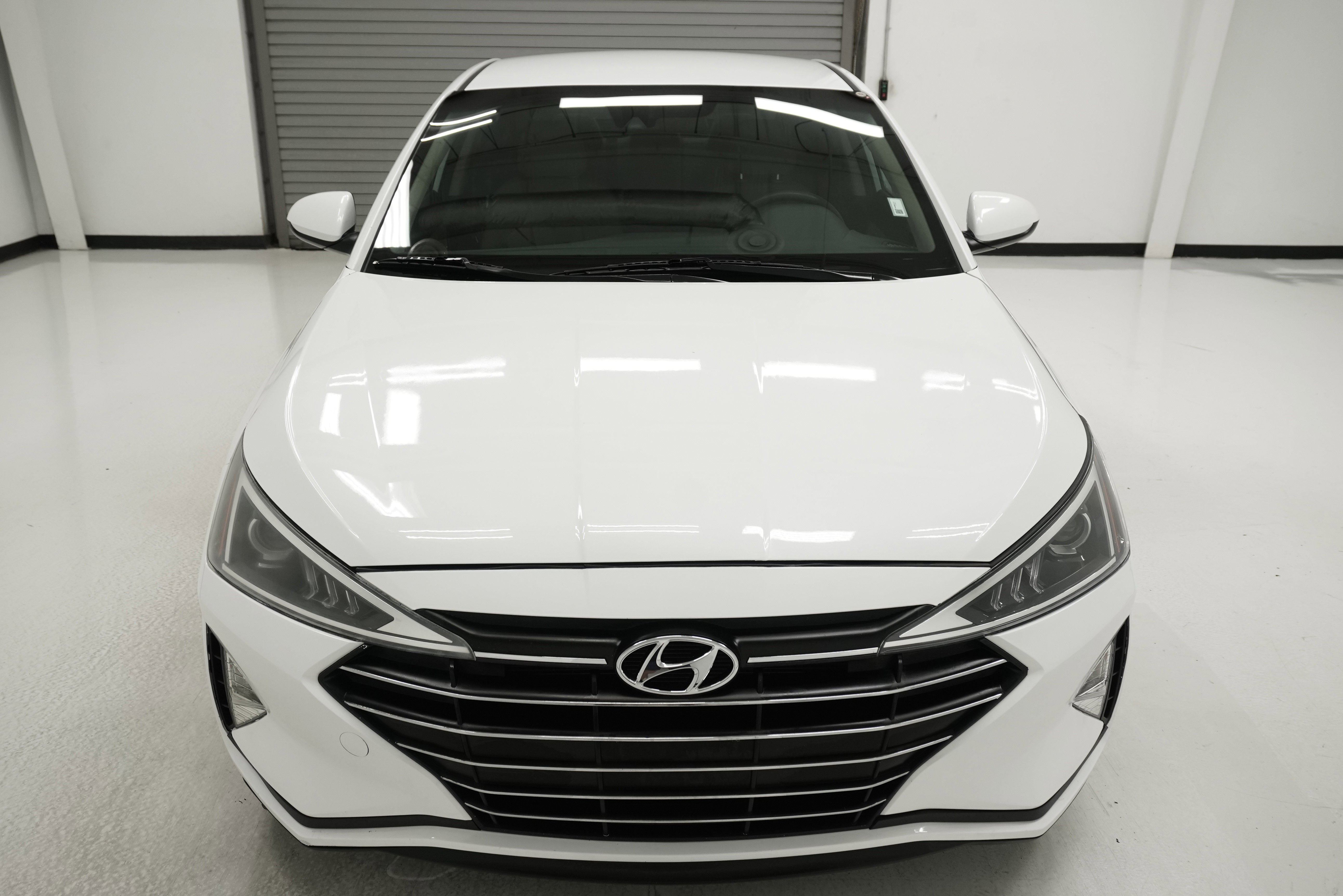 Used 2020 Hyundai Elantra SEL w/ Convenience Package (C2) FWD image 2