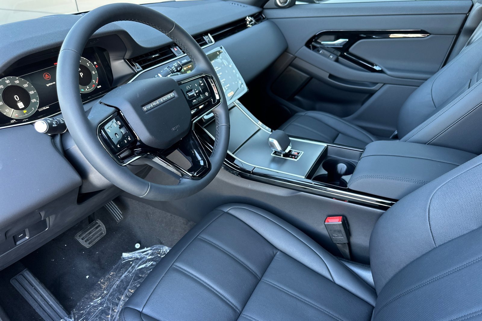 New 2026 Land Rover Range Rover Evoque S image 9