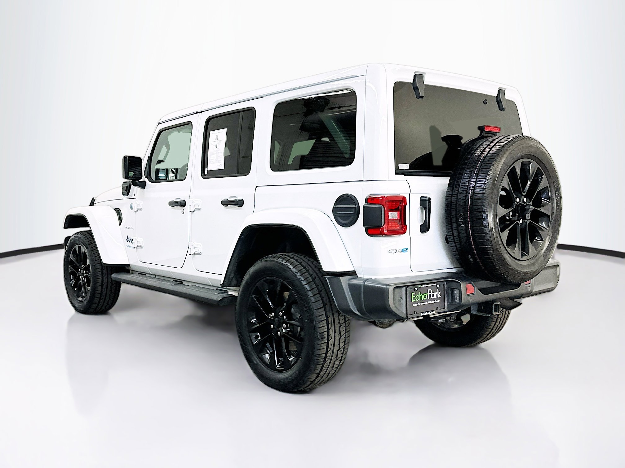 Used 2021 Jeep Wrangler Unlimited Sahara w/ Cold Weather Group AWD/4WD image 5