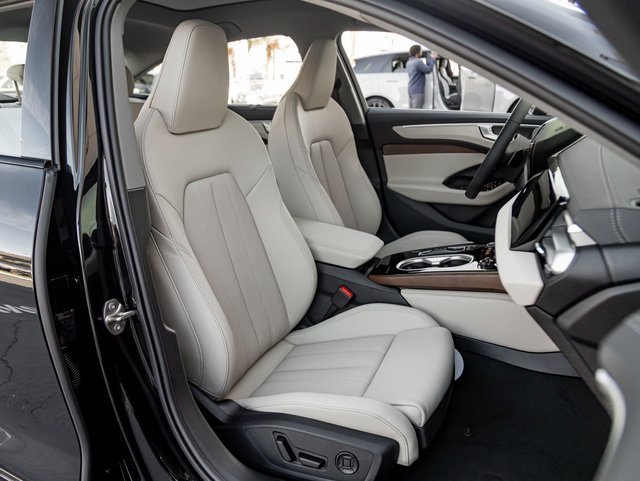 New 2026 Audi A6 Premium Plus image 25