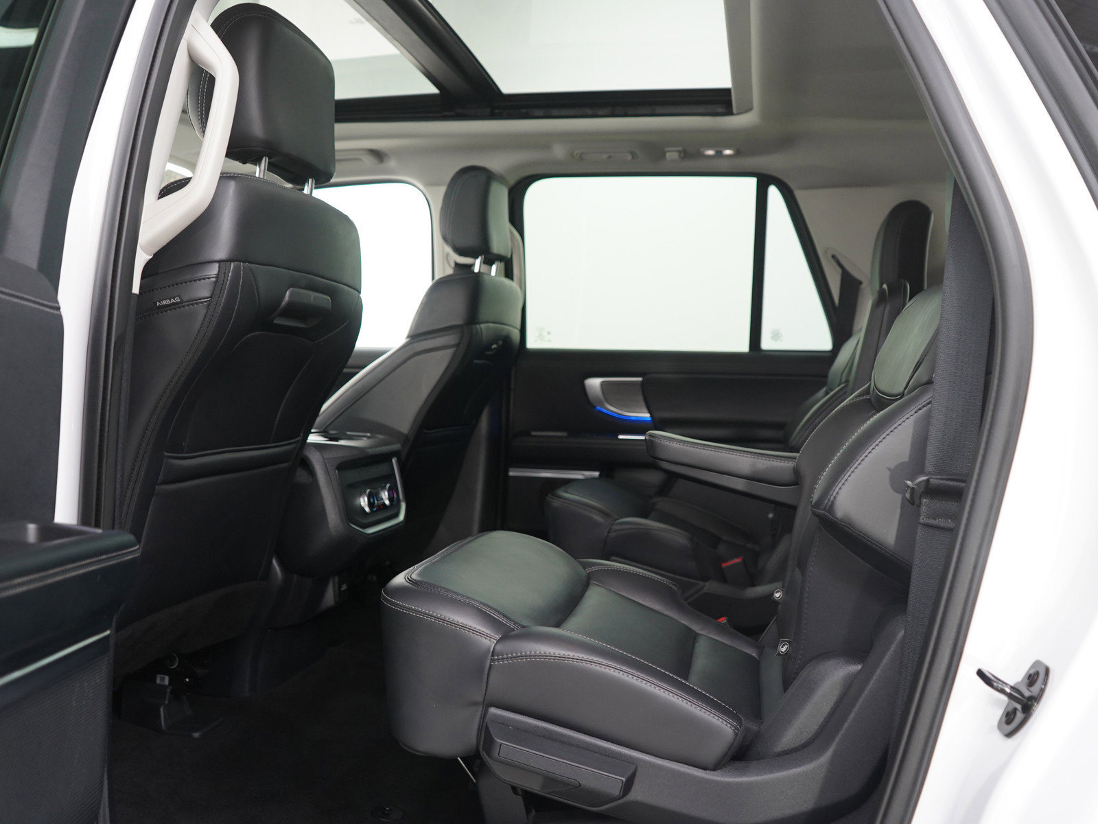 Used 2025 Ford Expedition Max Platinum AWD/4WD image 20