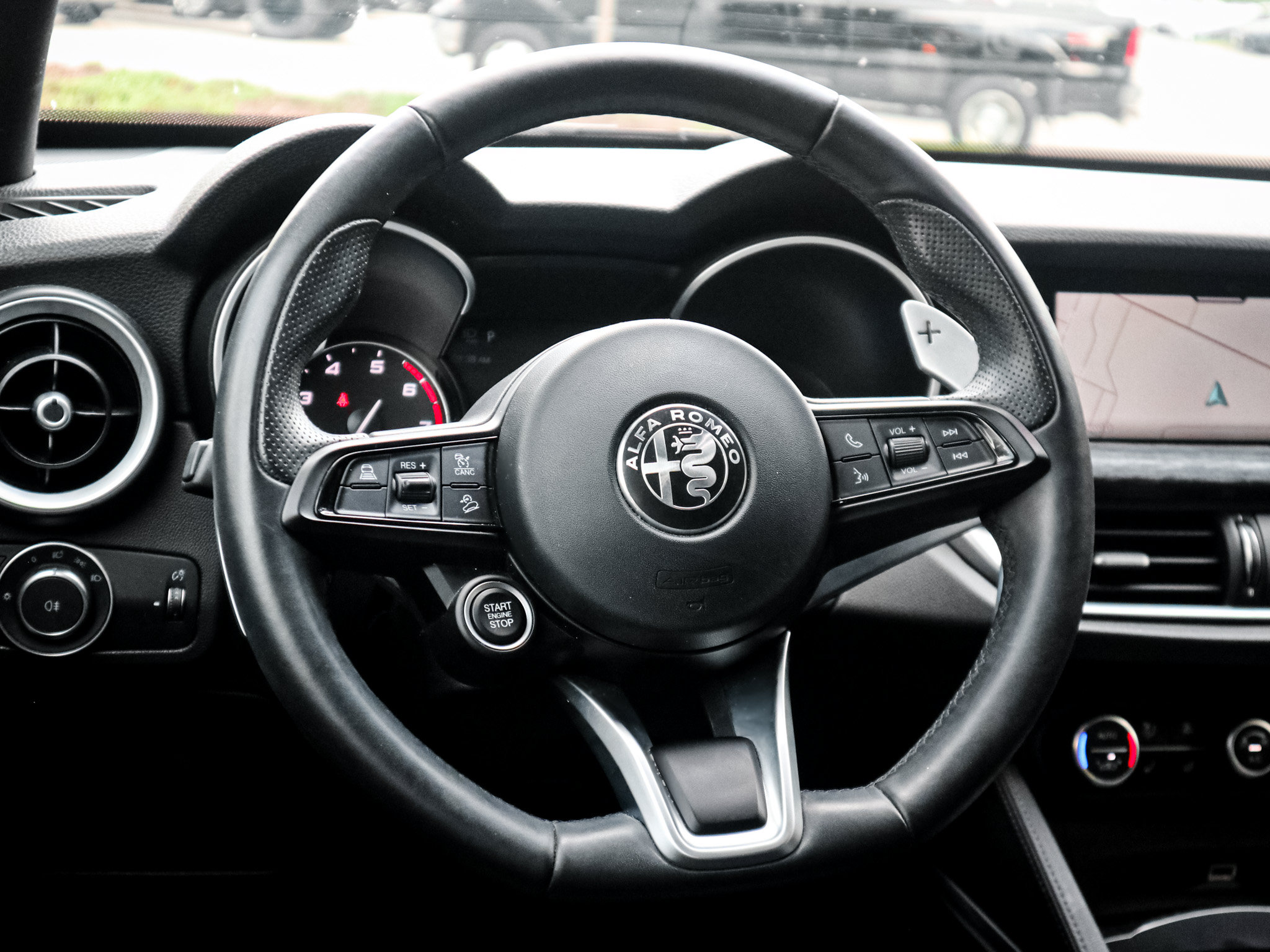 Used 2023 Alfa Romeo Stelvio Sprint RWD image 6