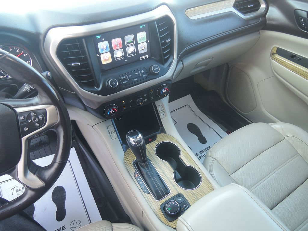 Used 2017 GMC Acadia Denali w/ Technology Package AWD/4WD image 17
