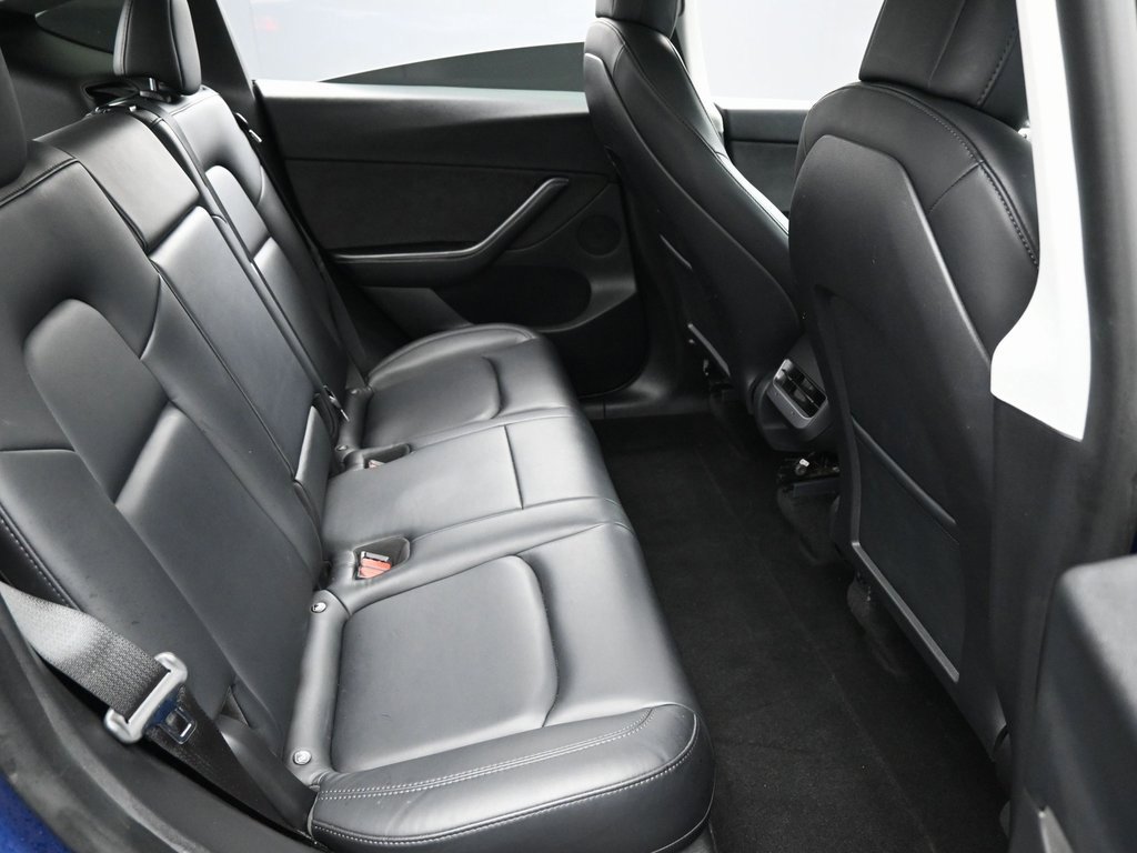Used 2021 Tesla Model Y Long Range image 31