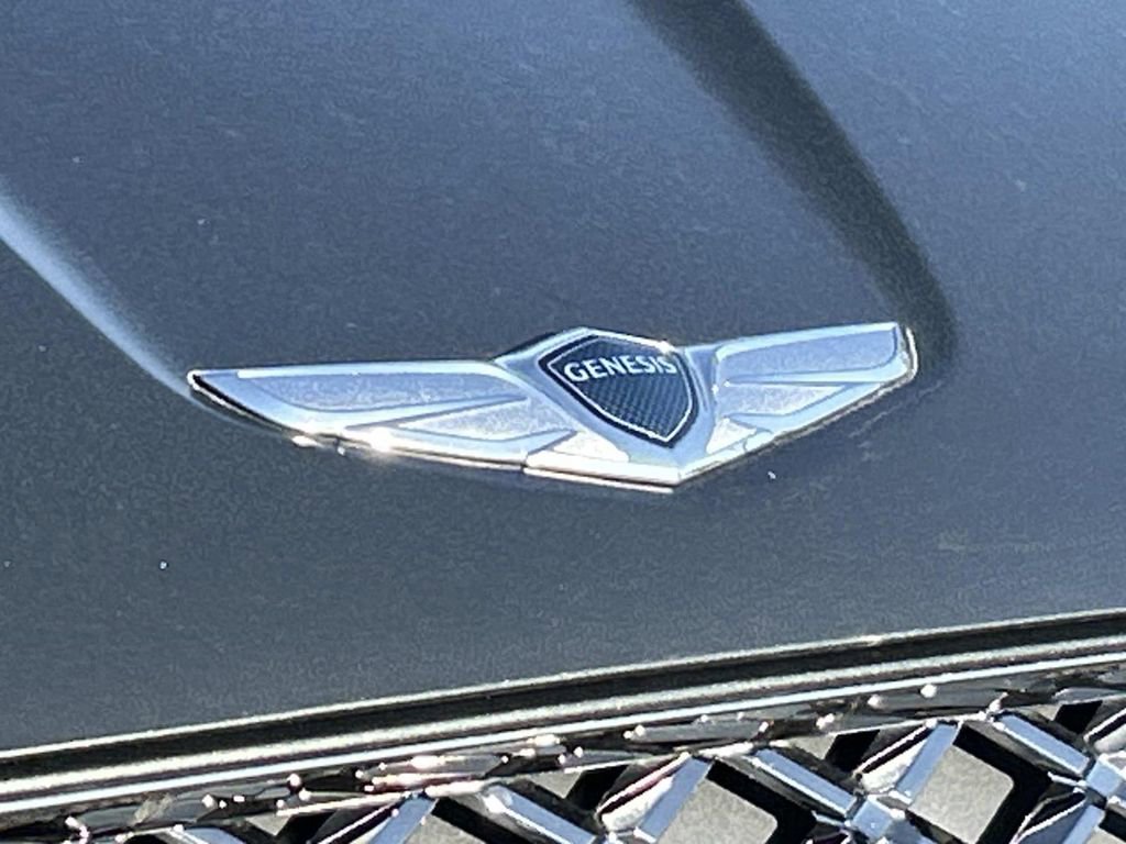 Used 2025 Genesis GV70 3.5T Sport w/ Sport Advanced Package image 11